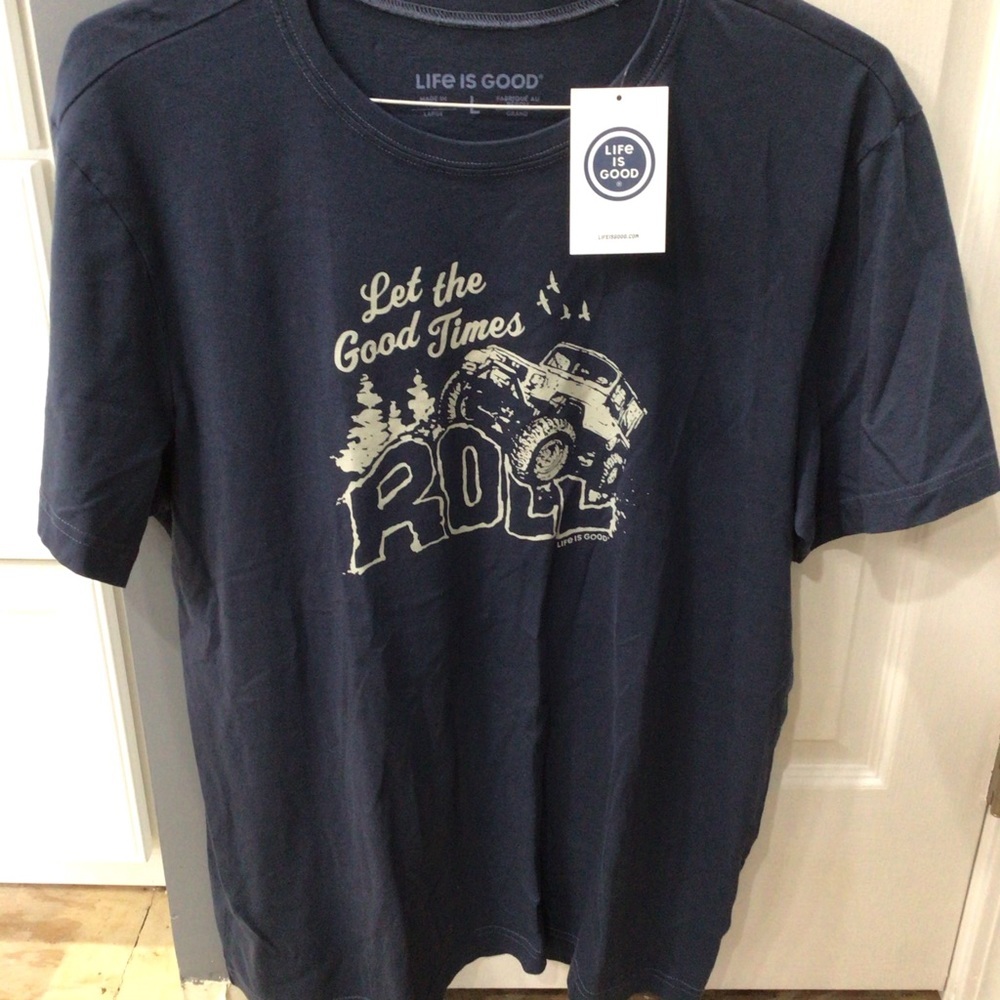 Men’s Life is Good Tee NWT Multiple Sizes
